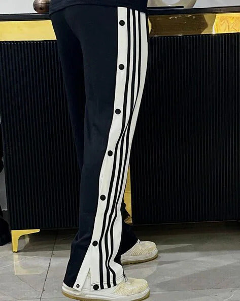 Black Button Straight-Leg Pants – Minimal Streetwear Style